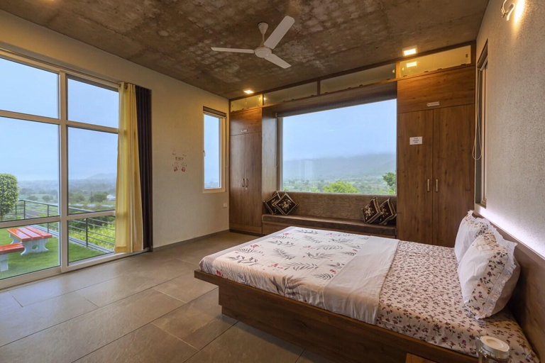 Bedroom 3, SaffronStays Serenity-Lakeview villa near Sula, Nashik