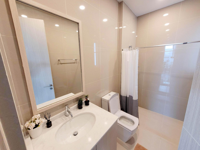 Bathroom 2, Cute Boys House, Cha-Am
