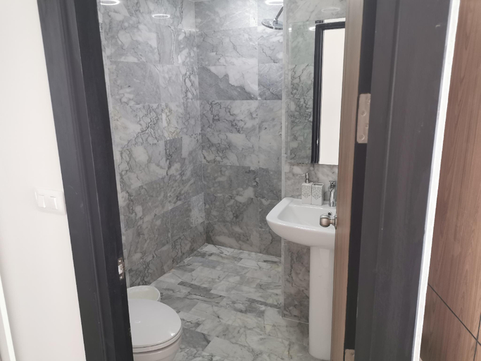 Bathroom 4, APARTMENTS MBC, Pulau Phuket