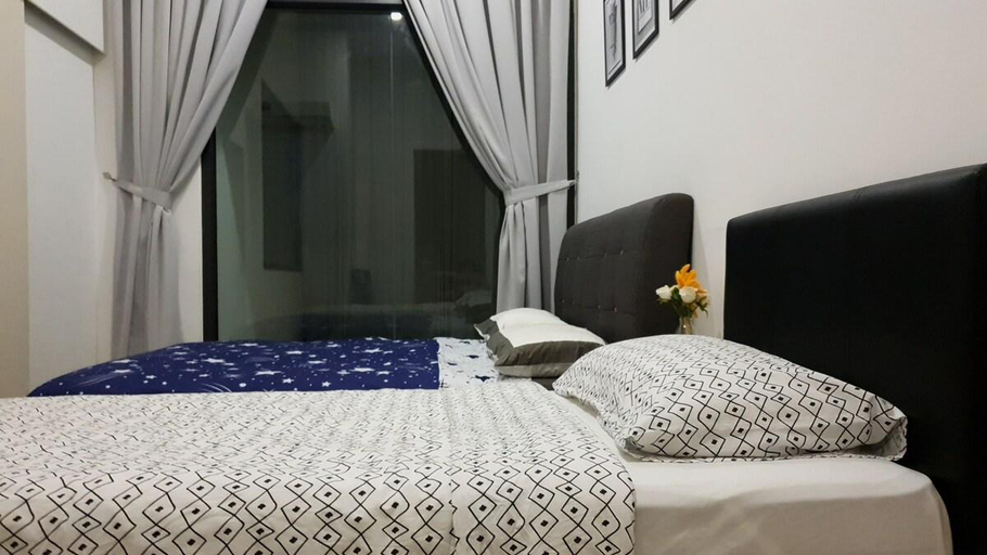 Others 2, MCity,Deluxe 2 Bedrooms Duplex with infinity Pool, Gombak