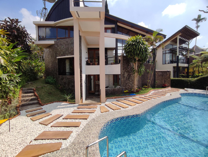 Sport & Beauty 2, Villa Batu DeJaview, Malang