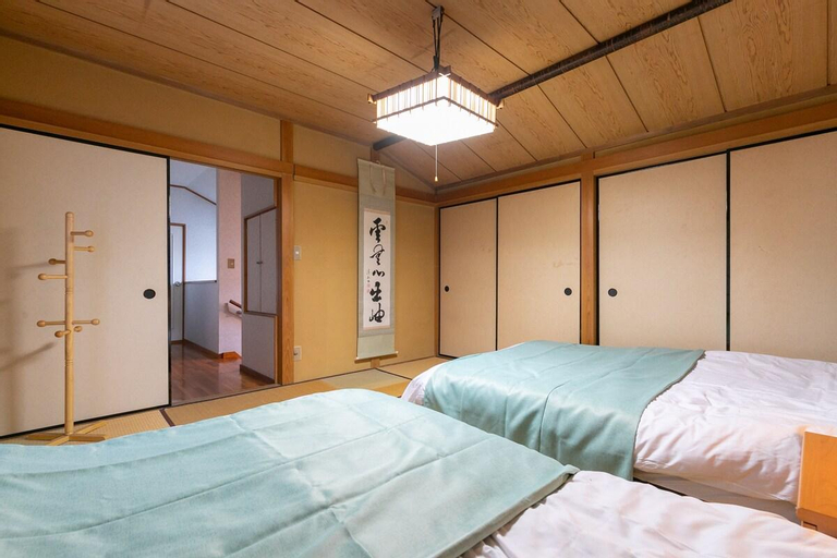 Shinjuku  Nakai ColorBee House, Shinjuku