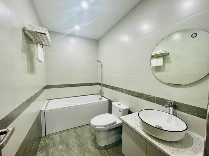 Bedroom 2, Relax & Beautiful Apartment for weekend at Van Cao, Hải An