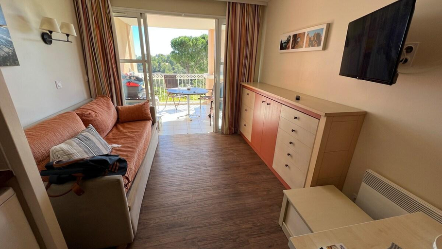 Others 5, CAP ESTEREL - Appartement 5 personnes vue mer, Var