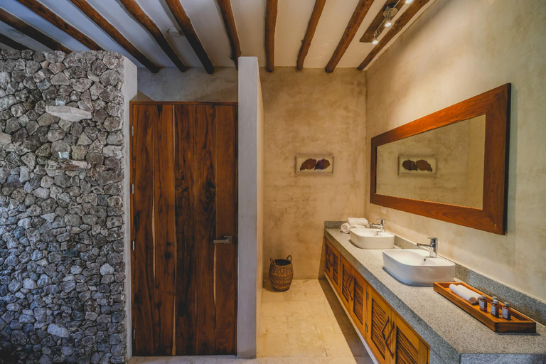 Bathroom 5, Wakax Hacienda - Cenote & Boutique Hotel, Cozumel