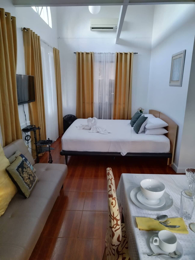 Bedroom 2, Makati Riverside Inn, Makati City