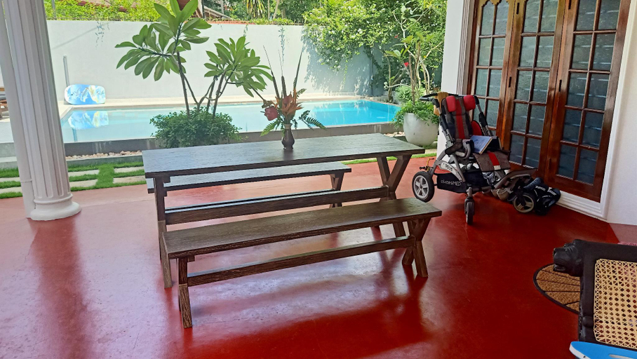 Others 5, Osh Villa, Hikkaduwa