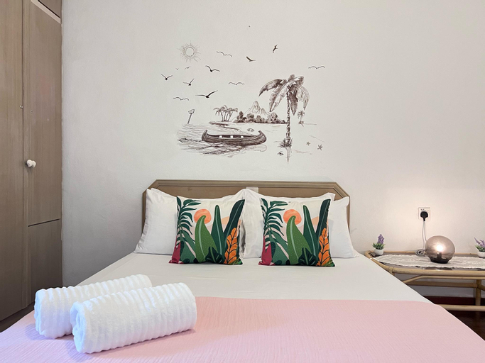 Bedroom 2, EE's Summer House | Homestay 3 min walk to beach , Penang Island