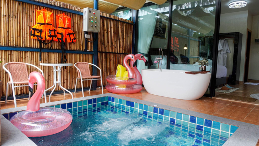 Others 2, Phetrapoolvillas, Muang Surat Thani