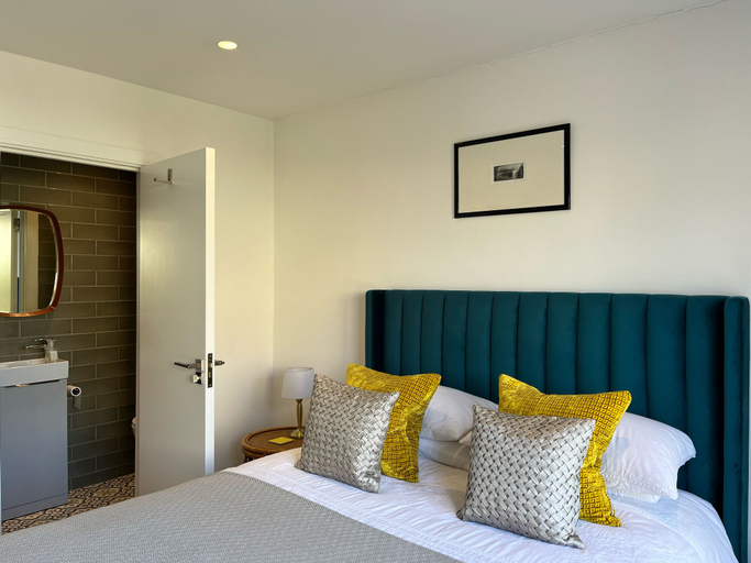 Bedroom 4, Beautiful beach house, Kent