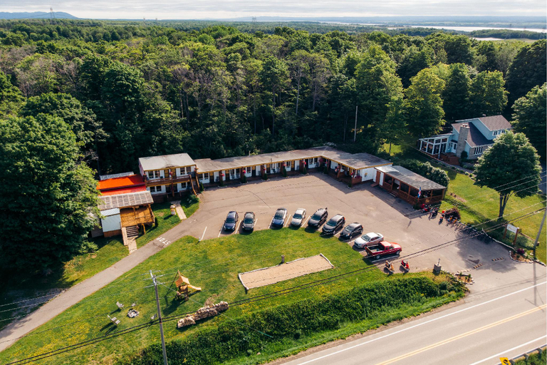 Others 3, Motel ile d'Orleans, L'Île-d'Orléans