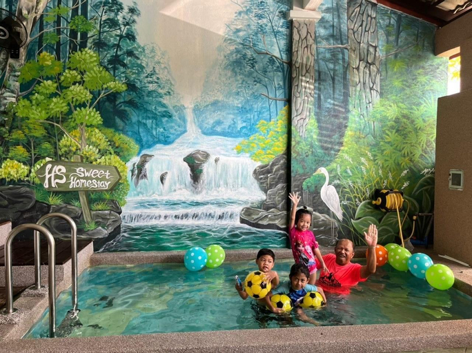 Cozy Private Pool Homestay at Kemaman, Kemaman