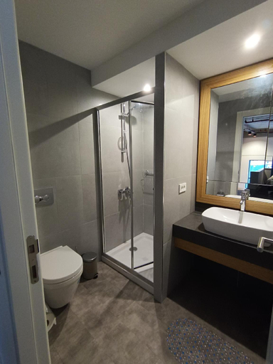 Bathroom 3, Modern and Clean apartment in Taksim, Beyoğlu