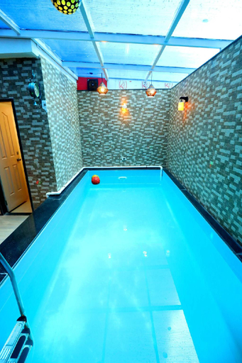 Exotic Pool Villa - Steam Room, Chef, Wifi. , Mumbai Suburban