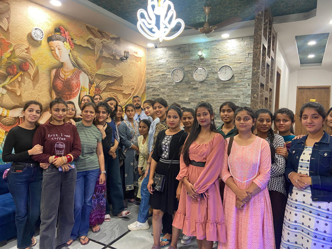3, SIRTAJ SUITES, Agra