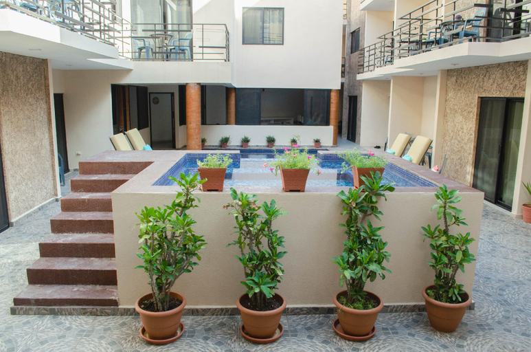 Others 3, Pedregal Suites, La Paz