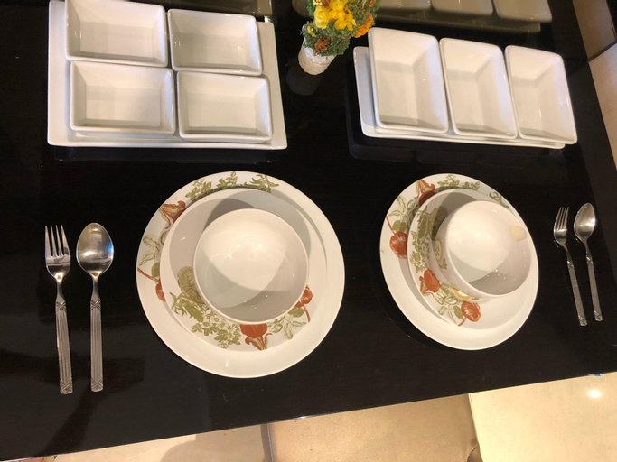 Food & Drinks, Modern Apartment Pinnacle Pandanaran, Semarang