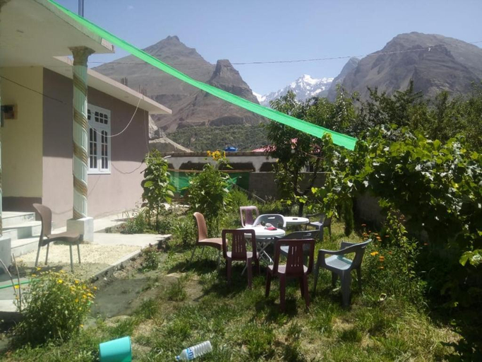 Others 3, Four Seasons Family Guest House, Northern Areas