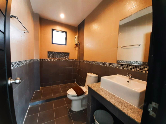 Bathroom, Pool Table & Slider Party Home Huahin 4 Bedrooms, Hua Hin