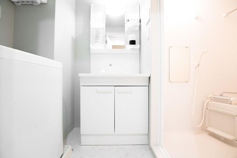 Bathroom 2, GN98 Osaka Minpaku - Saiwaicho 3F, Osaka