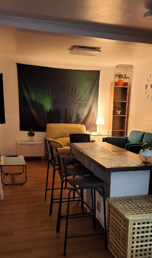Food & Drinks 5, Newly renovated spacious 2 bedroom unit in HBC, Yongsan