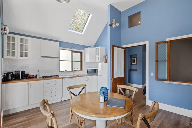 Others 2, One-Bedroom Apartment - Boat House, Bass Coast  - Phillip Is.