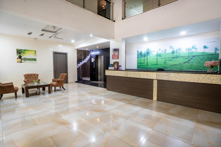 Public Area, Compact Tea Square, Bangalore