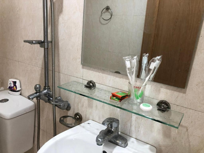Bathroom 5, Muong Thanh Apartment, Da Nang