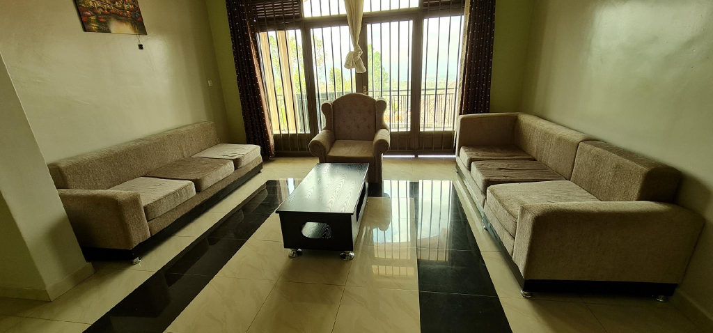 Others 5, Traveller's StaY, Nyarugenge