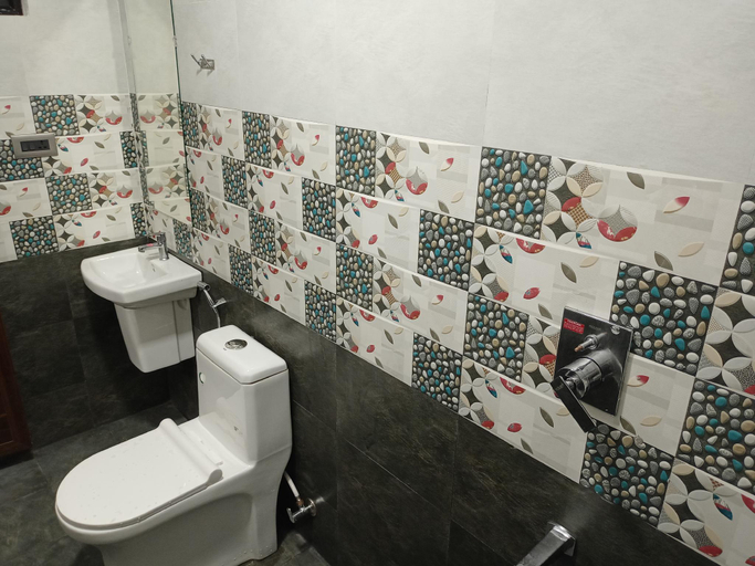 Bathroom 3, La casa de alexa homestay , Idukki