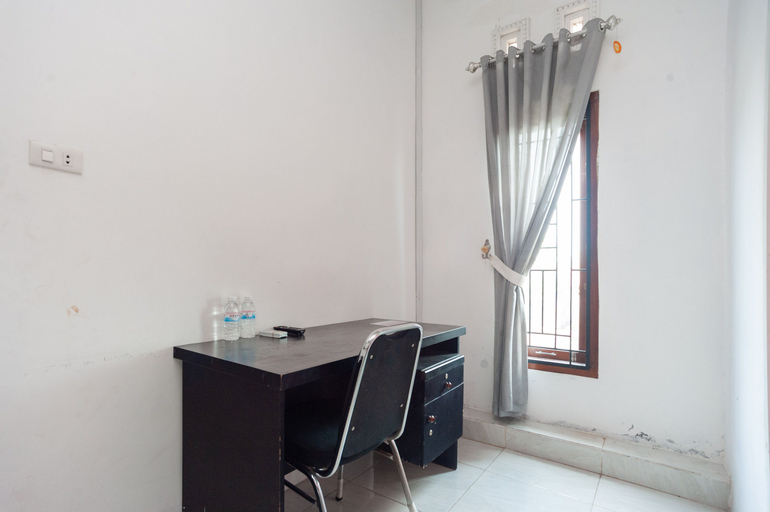 Others 5, RedDoorz Syariah @ Jalan Panglima Polim Lampung, Bandar Lampung