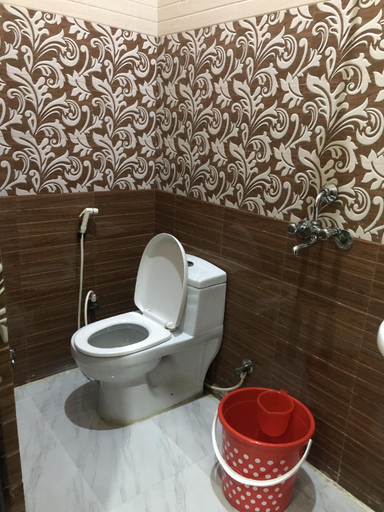 Bathroom 3, The Taj Homes, Agra