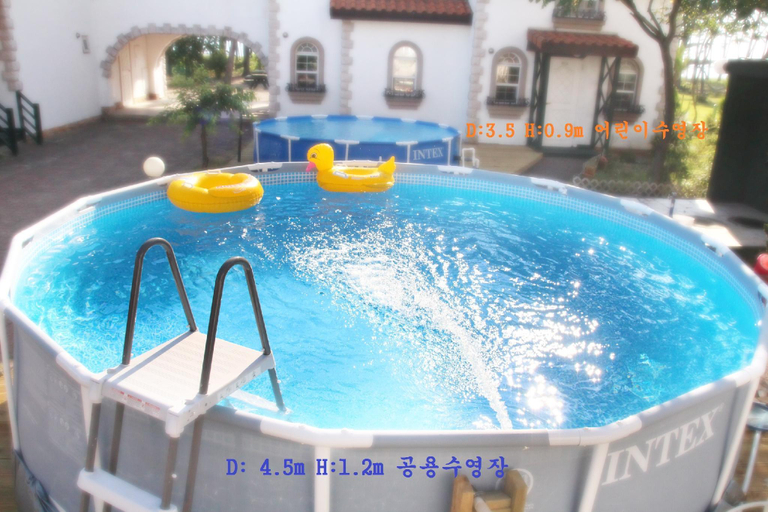 Others 1, Taean Elmar Pension, Taean