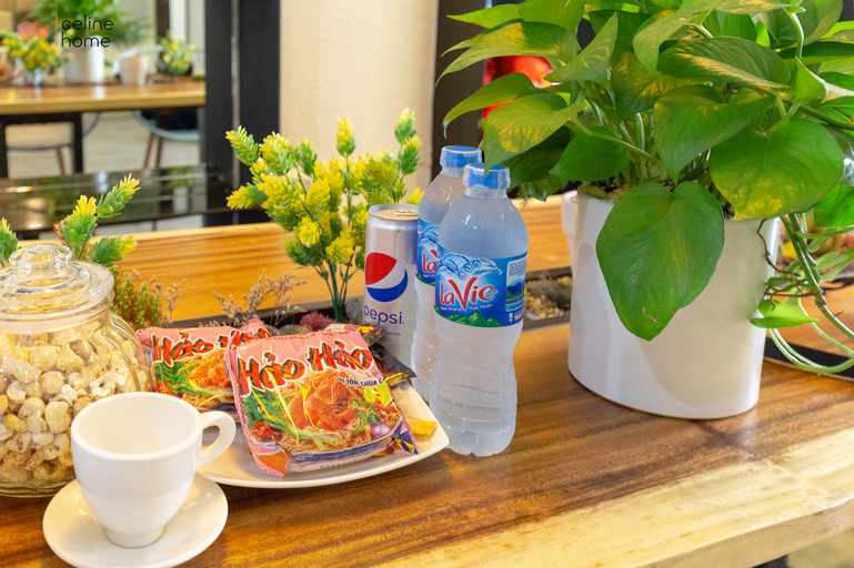 Food & Drinks 4, Tresor Le Jardin secret studio, District 4