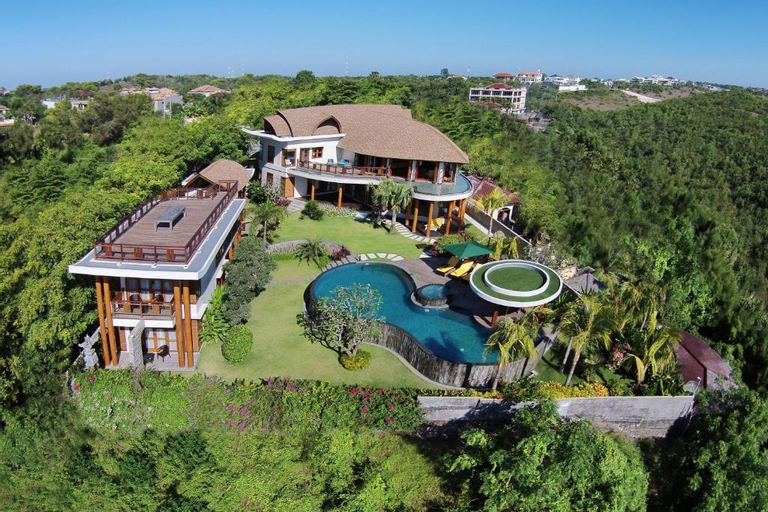 Fabulous 4 BR Premium Villa W/Private Pool #V113, Badung