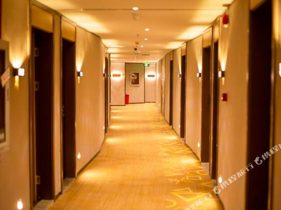 Others 4, IU Hotel, New Territories
