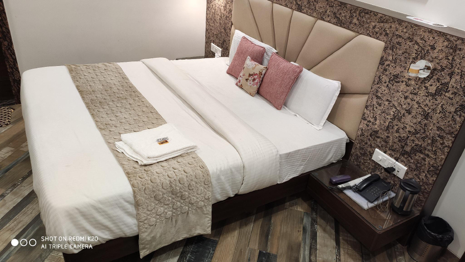 Bedroom 3, Hotel North View, Nagpur