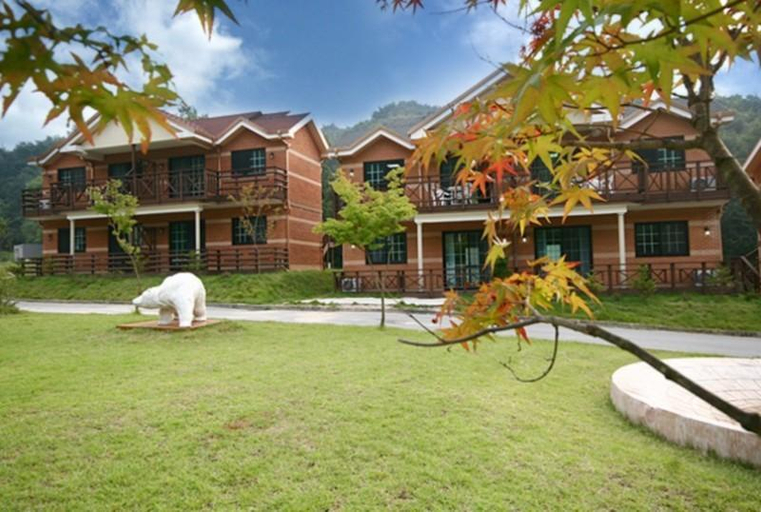 Others 3, Yongin Happy Tree Pension, Yongin
