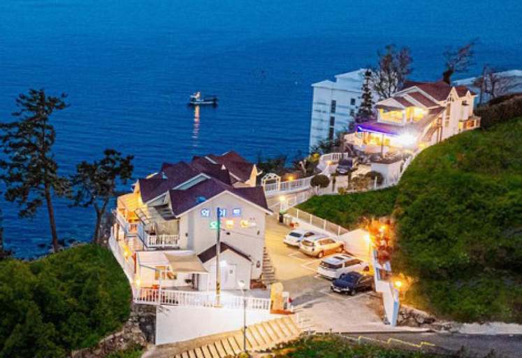 White O, Geoje