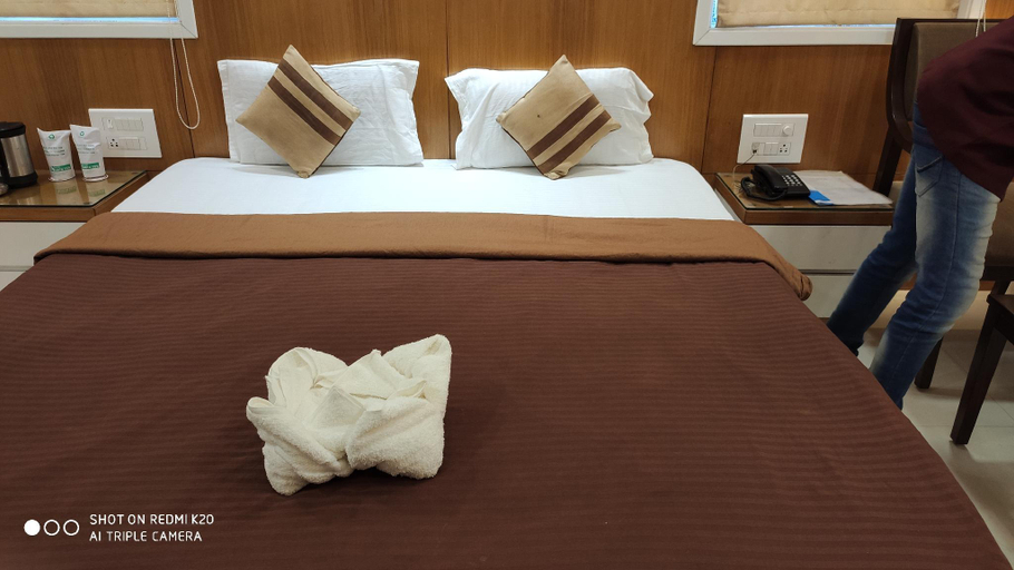 Bedroom 2, Hotel North View, Nagpur