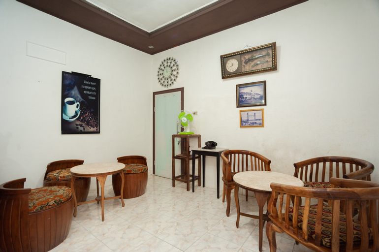 Public Area 3, RedDoorz Syariah @ Jalan KH. Mas Mansur Lampung, Bandar Lampung