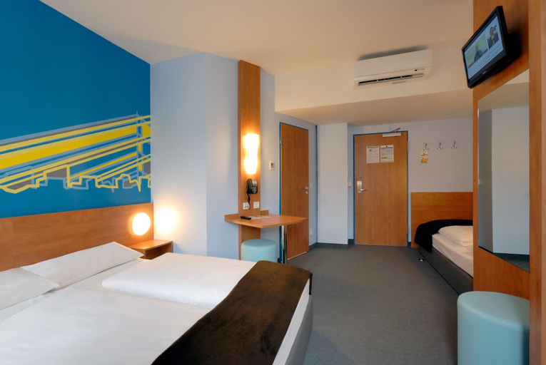 Bedroom 4, B&B Hotel Düsseldorf-Mitte, Düsseldorf