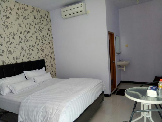 Bedroom 3, Eston House ( Guest House and Homestay ) Syariah, Banyuwangi