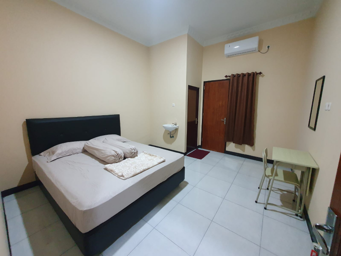 Bedroom 4, KENTH Food & Guesthouse, Kepulauan Sangihe