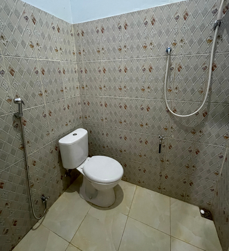 Bathroom, Cakra Persada Guest House (Syariah), Banjarbaru