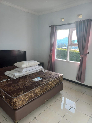 Villa Madeena, Bandung