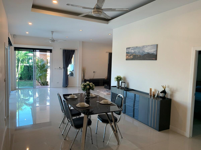 Others 3, Beautiful 3 bed luxury pool villa prime location, Pattaya