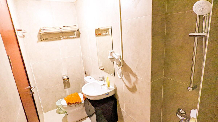 Bathroom 4, Lovina 3508 at Pollux Meisterstadt, Batam
