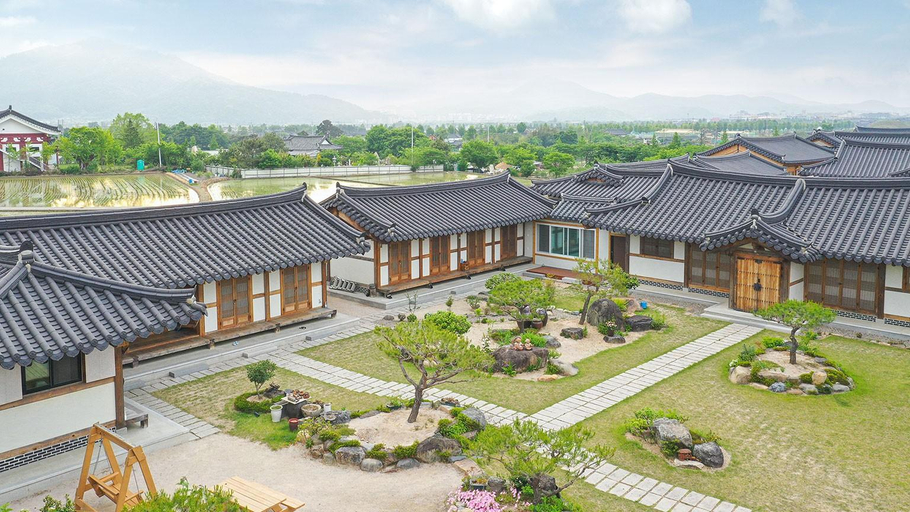 Others 3, Hanok 1beonga hanok pension, Gyeongju