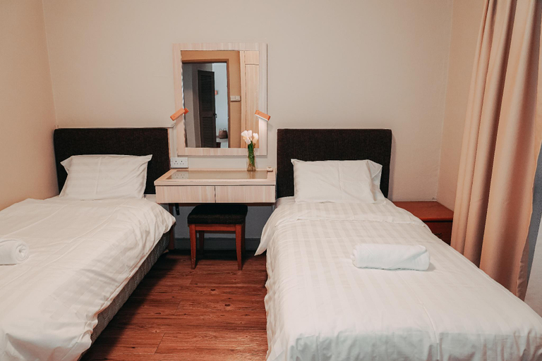Bedroom 3, Gee homestay @ Marina court resort condo, Kota Kinabalu